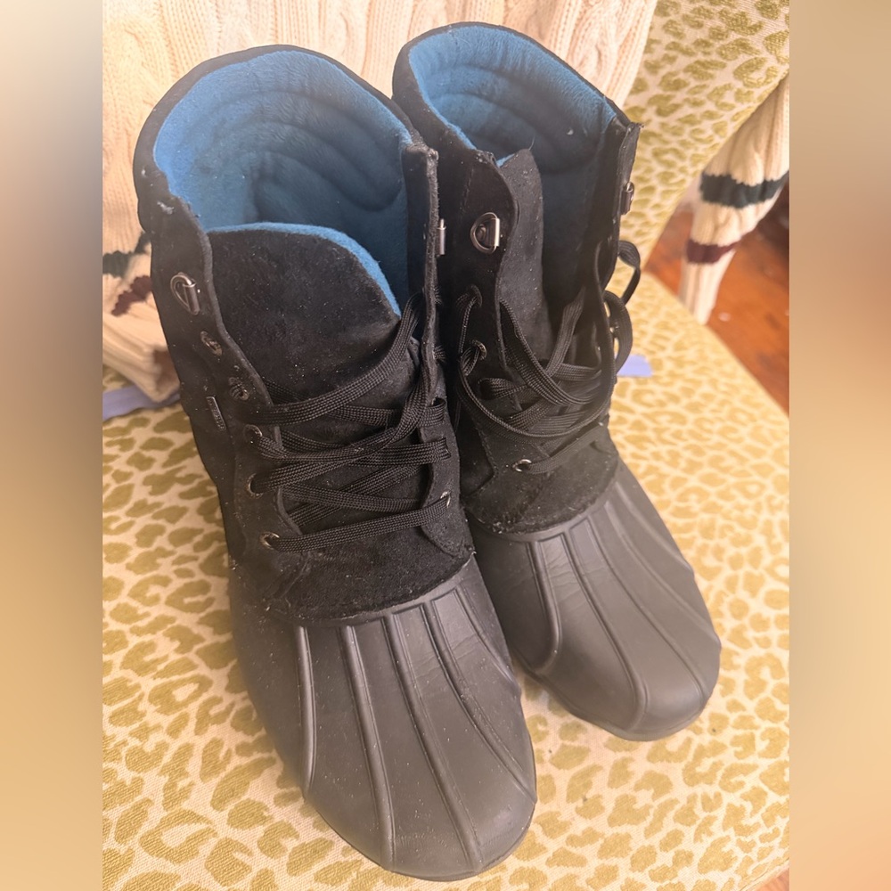 Men's Black and Blue Boots